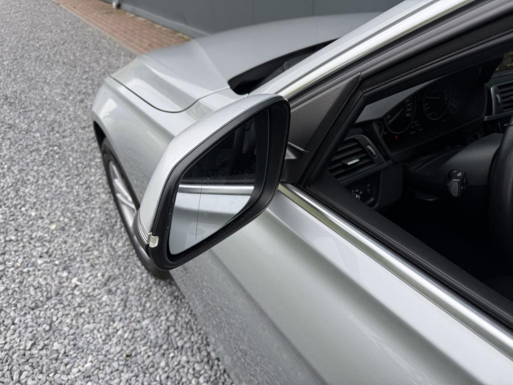 BMW 3-serie 318i automaat executive sportline sedan