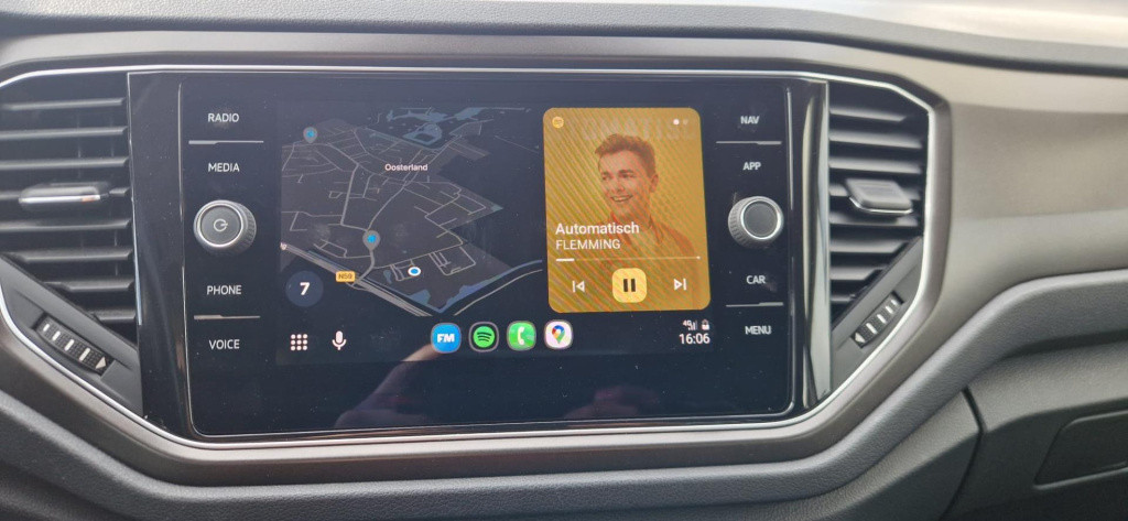 Volkswagen T-roc 1.0 tsi style | carplay | camera | elektr. achterklep | na