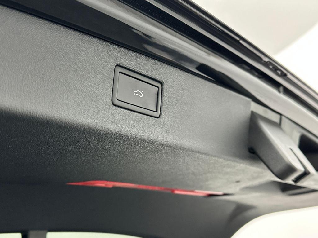 Volkswagen Tiguan life edition 1.5 ehybrid 150 kw / 204 pk 1.5 ehybrid 150 