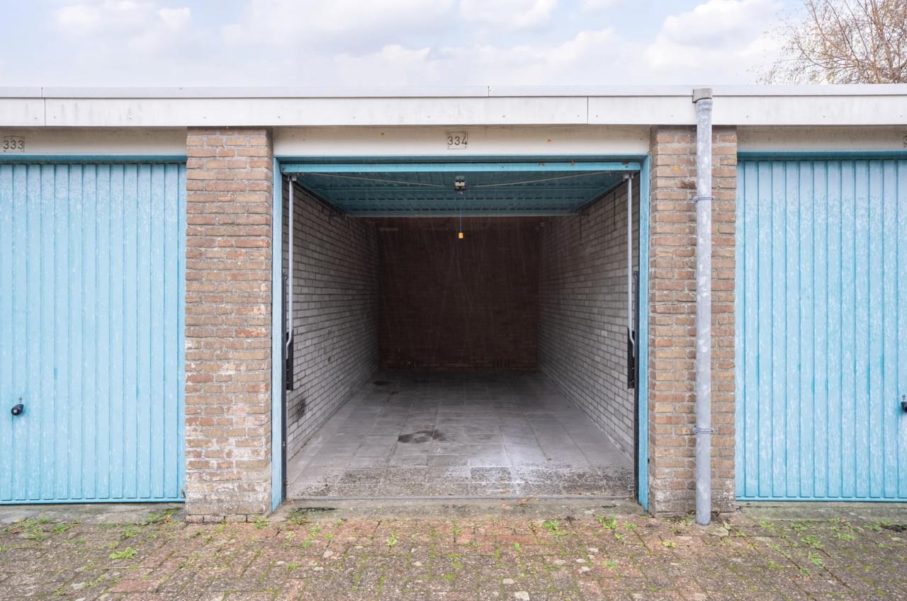 Garagebox te huur, Paauwenburg
