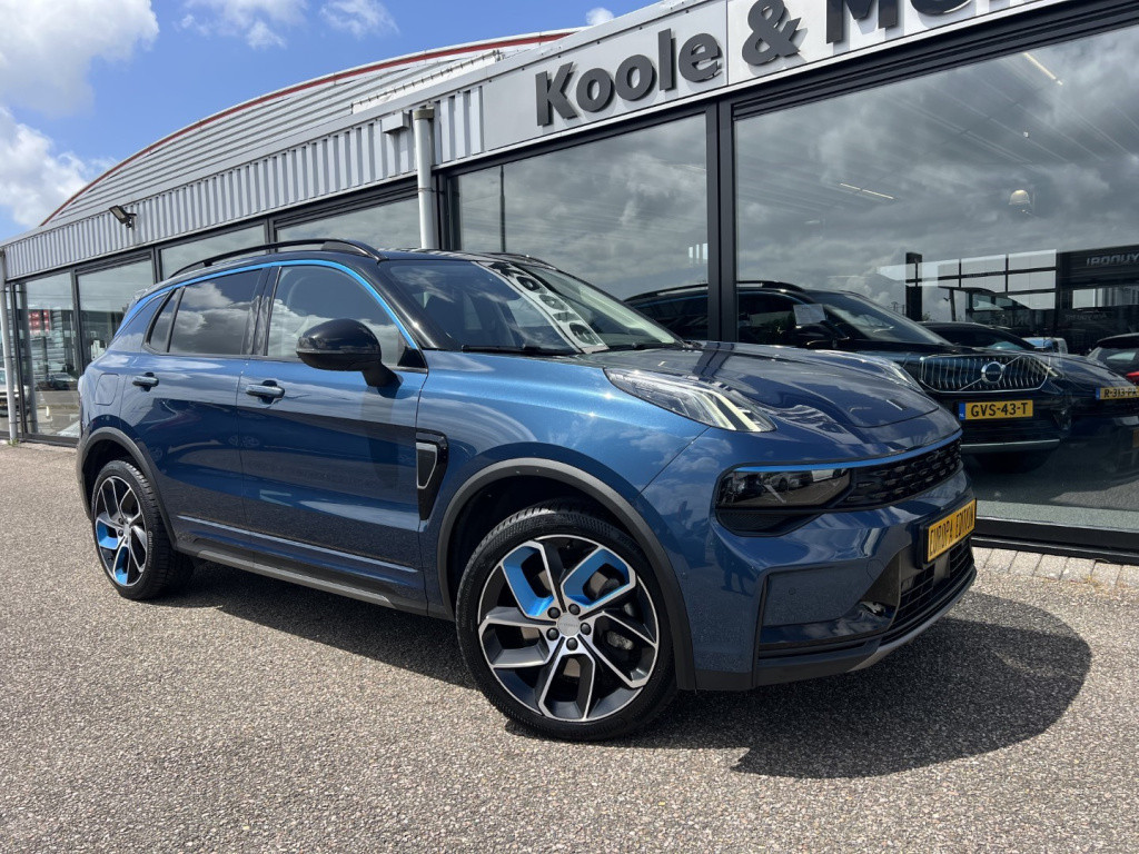 Lynk & Co 01 1.5 261pk plug in hybrid , trekhaak , pano dak , 360gr camera