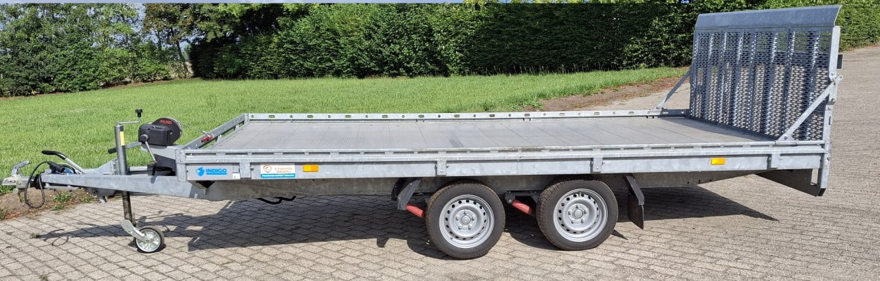 Machine transporter