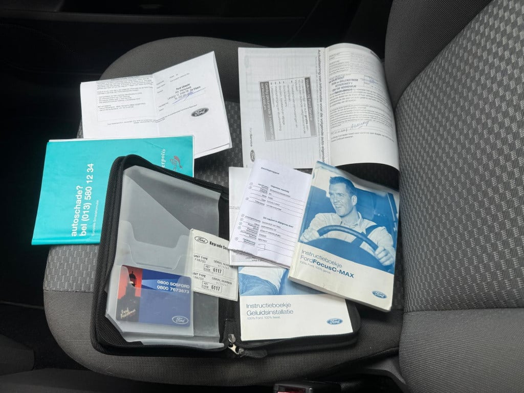 Ford C-max focus 1.6-16v futura/nap/apk/clima/trekhaak/cruise ctr/191