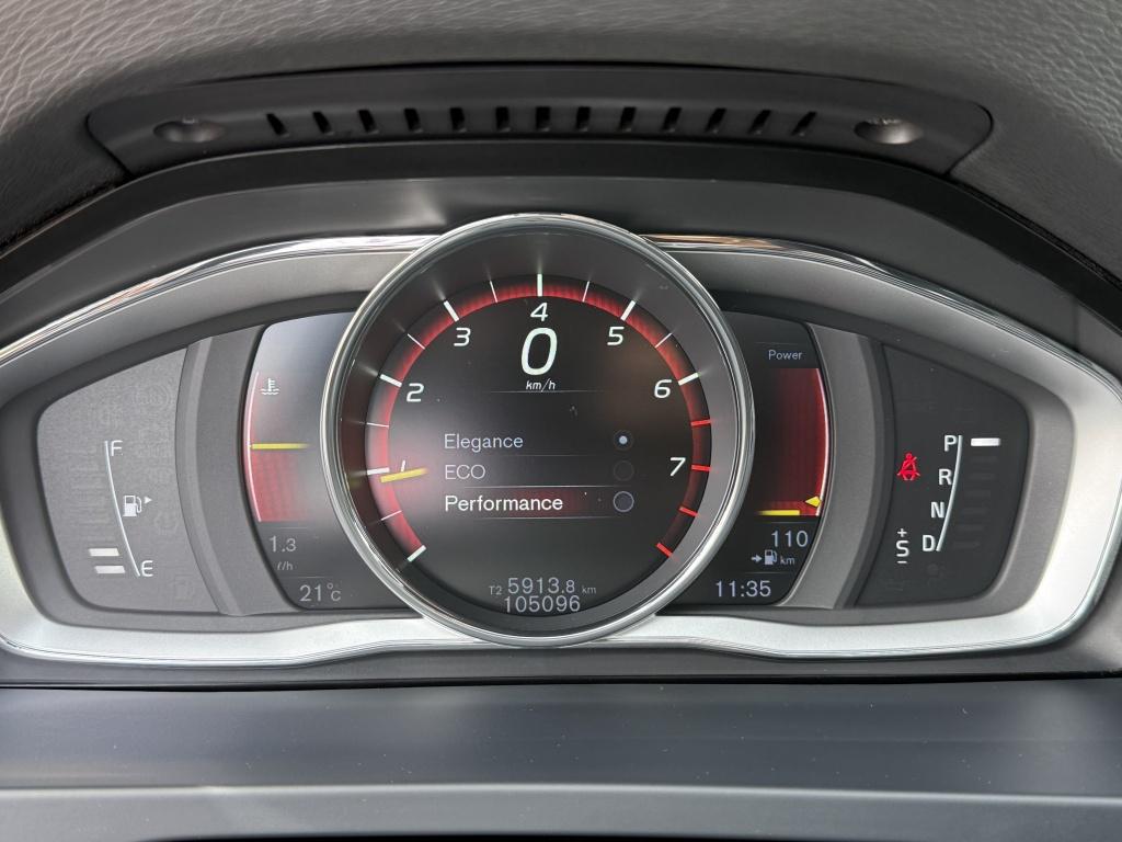 Volvo V60 cross country t5 245pk summum| opendak| trekhaak| adap.cruise| ca