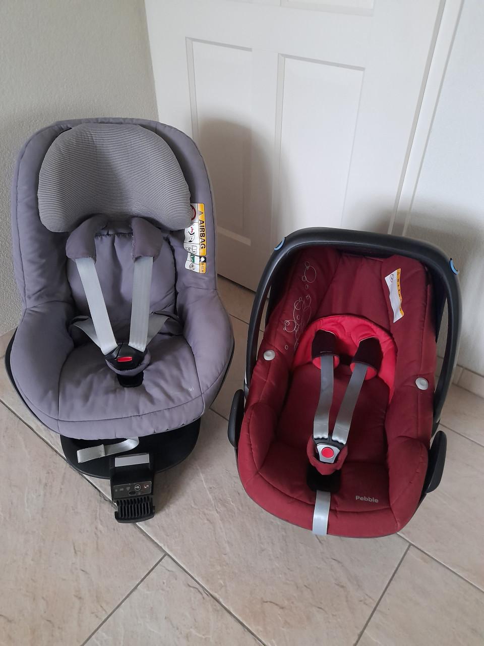 Maxi cosi pebble set met iso fix van 0/9 mnd en 9/18kg (in goede nette st.