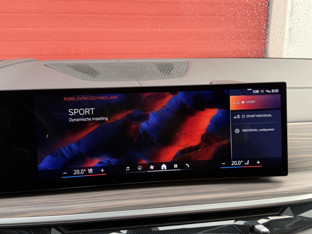 BMW X5 xdrive50e m-sport | pano | luchtvering | elek. trekhaak | rijklaar i