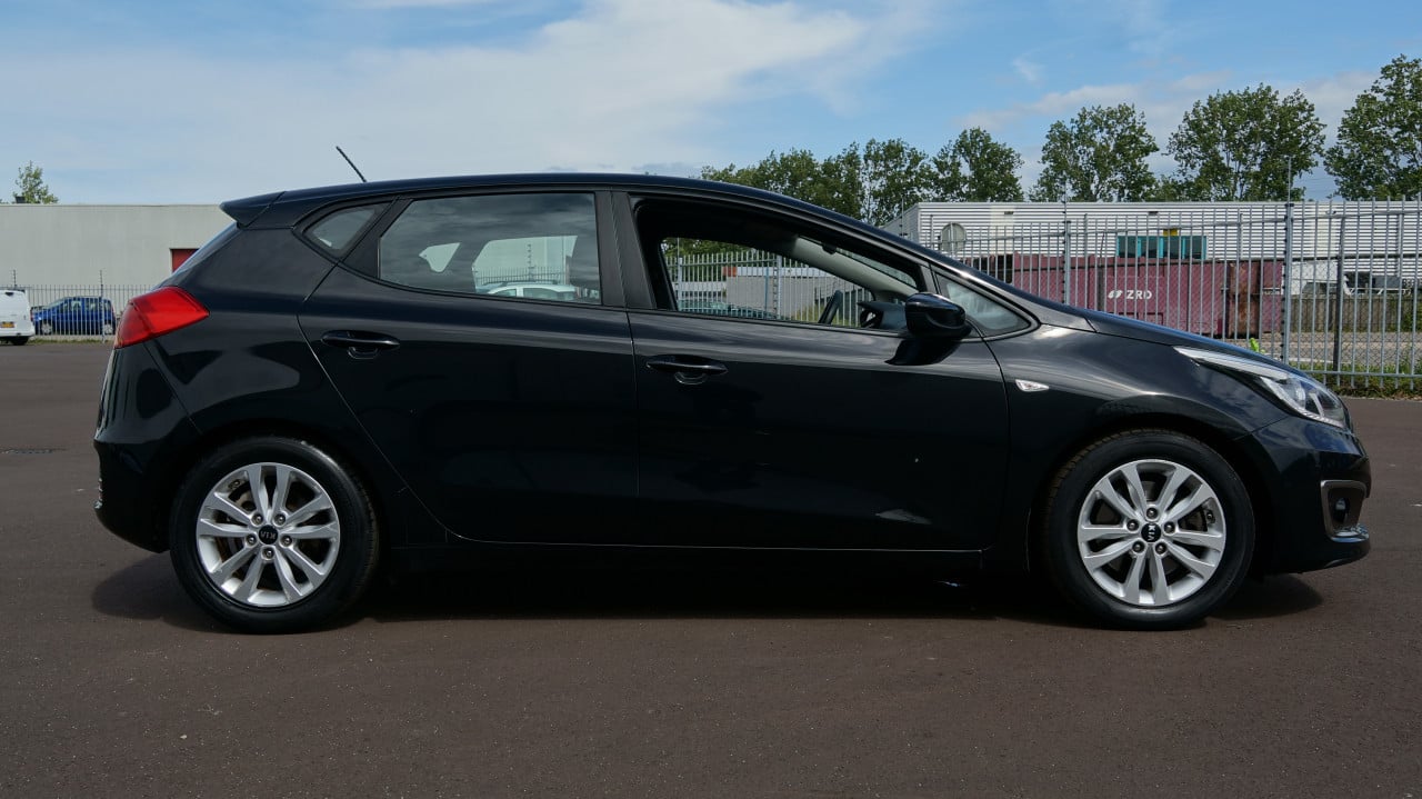 Kia cee'd 1.6 GDI First Edition rijklaar incl garantie