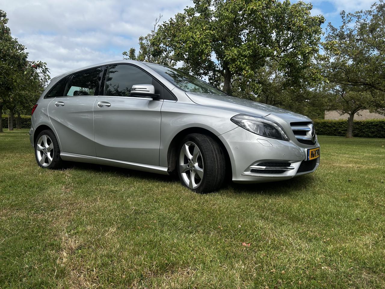 Te Koop Mercedes Benz B180 2014