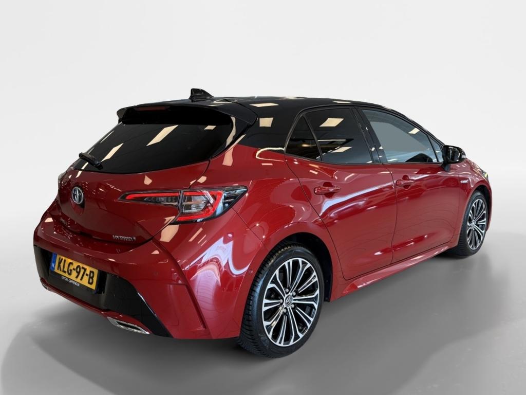 Toyota Corolla 2.0 180pk hybrid style limited | stuur+ stoel.verw | camera|