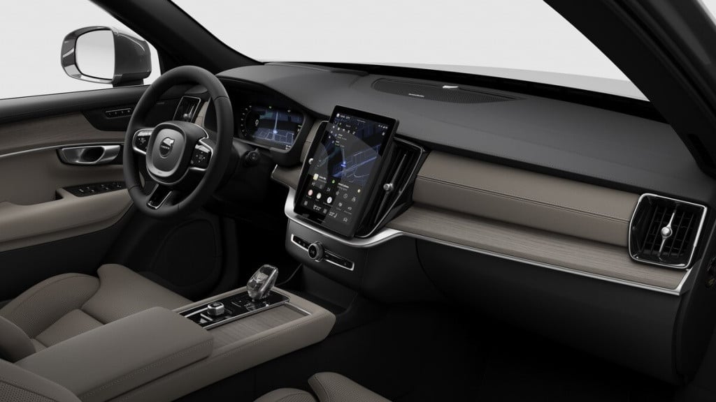 Volvo XC90 t8 awd ultra bright plug-in hybrid