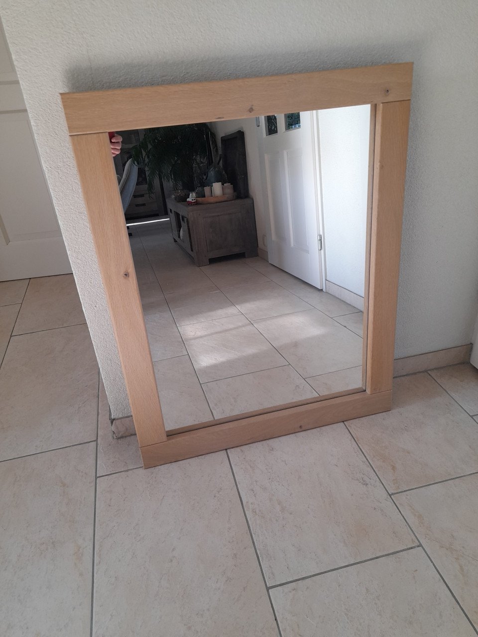 Prachtige massief houten  spiegel 87 x 70 (z.g.a.n.)