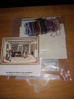 Borduurpakket  de winkel van sinkel"compleet met garen "     7,50