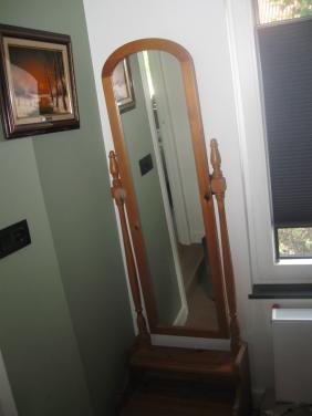 Grenen houten spiegel + kastje