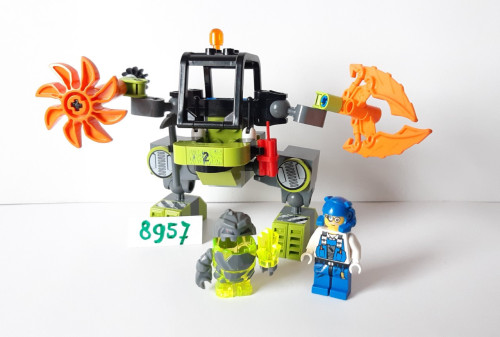 LEGO Power Miners 8957:  Mijnbouwmachine