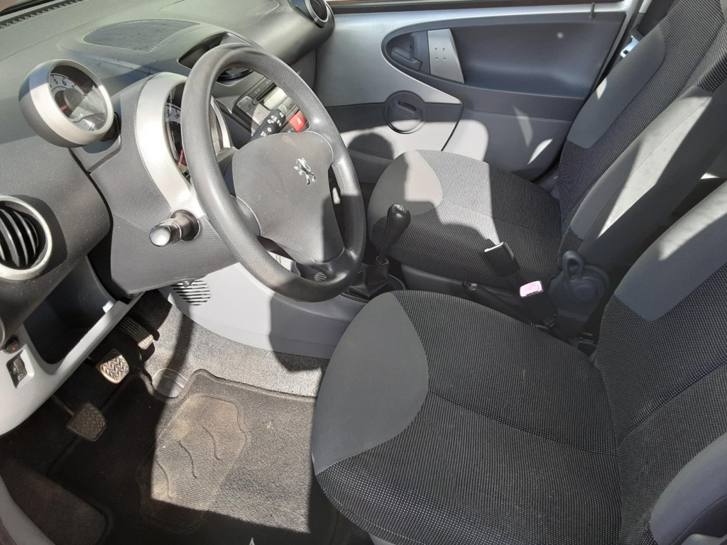 Peugeot 107 1.0-12v xs