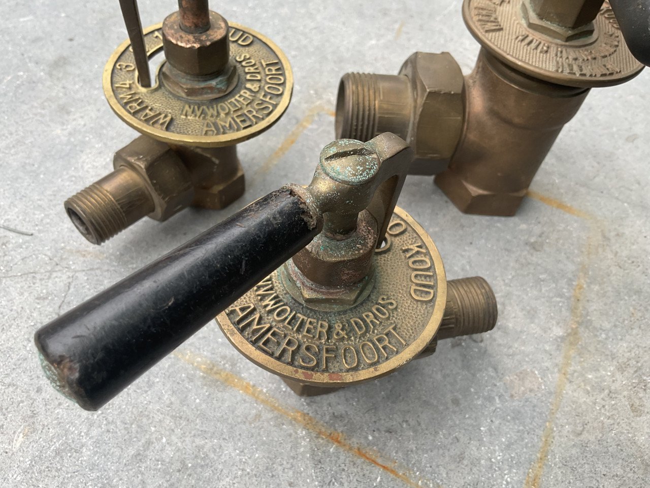Antieke radiator kranen