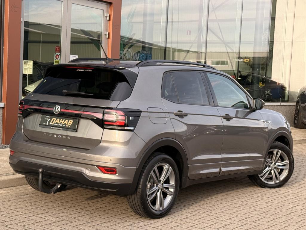 Volkswagen T-cross 1.0 tsi r-line | vc | acc | dab | trekhaak | stoelverwar