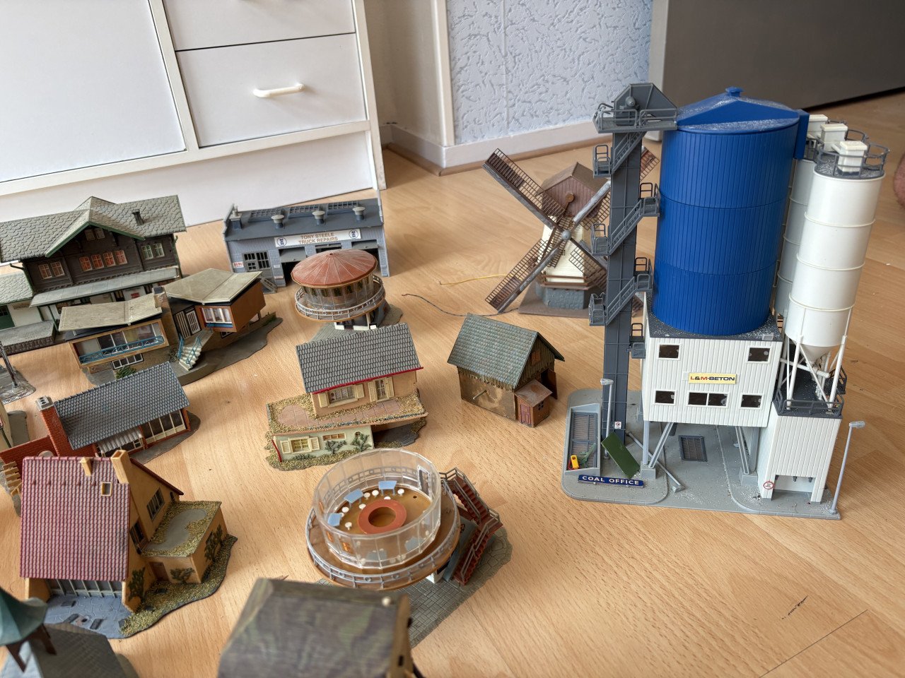 Modelspoor huisjes H0 set 3