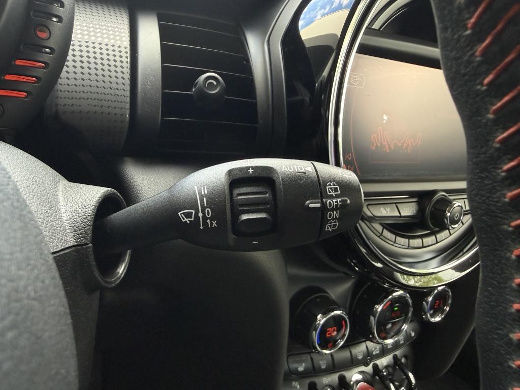 Mini Cooper mini 1.5 black pack - automaat - leder - 87.000km -