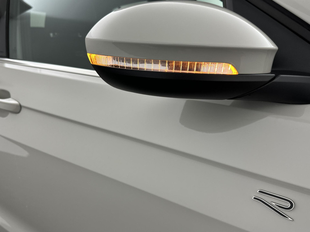 Volkswagen T-cross 1.0 tsi r-line business dsg7