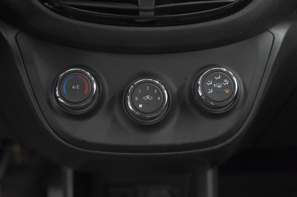 Opel Karl 1.0 rocks online edition | apple carplay | parkeersensoren | navi