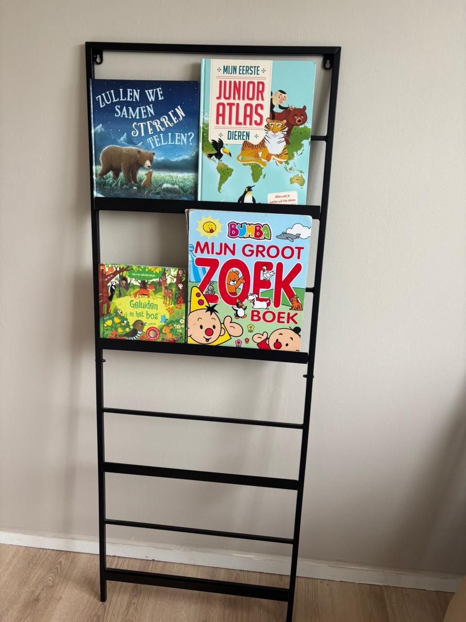 Boekenrek (zonder boeken)