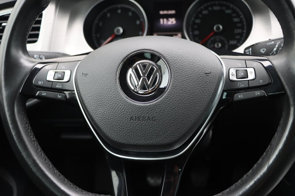Volkswagen Golf variant 1.0 tsi business edition connected