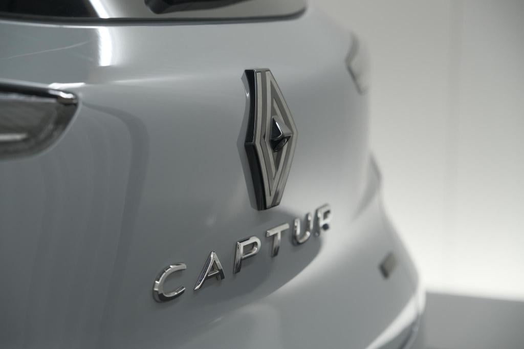 Renault Captur 1.8 e-tech full hybrid 160 techno | camera | winterpakket | 