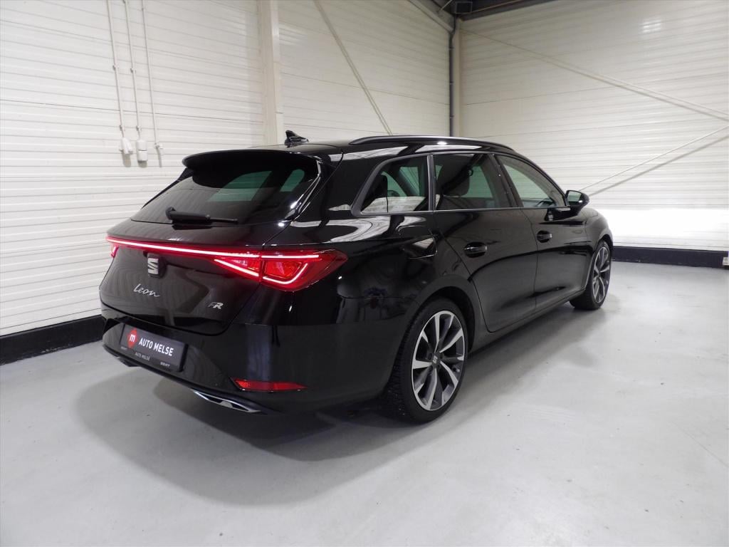 Seat Leon sportstourer 1.5 tsi 150pk fr business intense