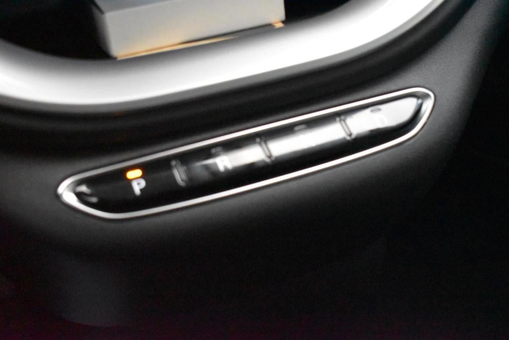 Fiat 500 icon 42 kwh | climate control | cruise control | trekhaak | achter