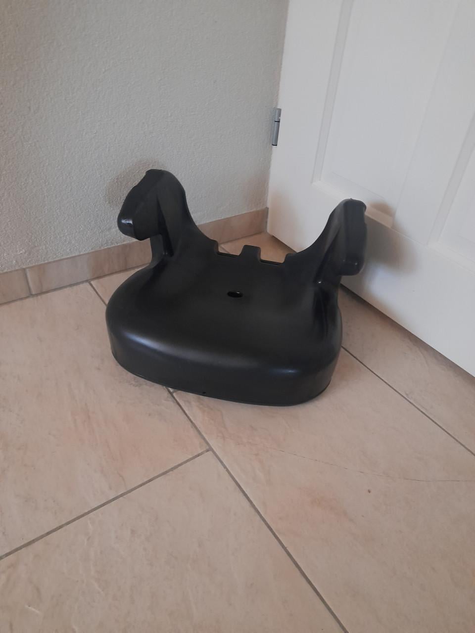 Autostoel verhoger zonder dekje (in goede staat)