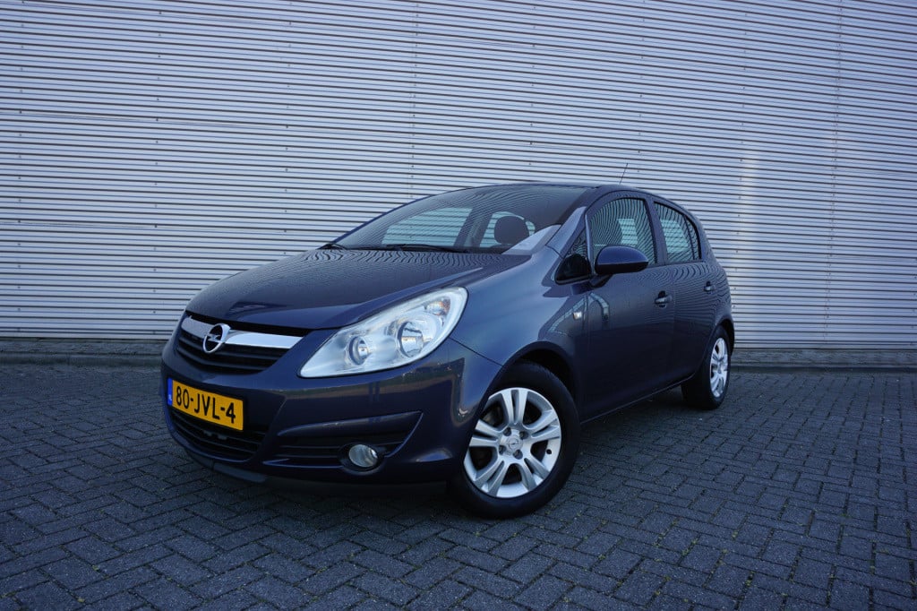 Opel Corsa 1.4-16v enjoy airco / cruise / elektr. ramen / trekhaak / nap
