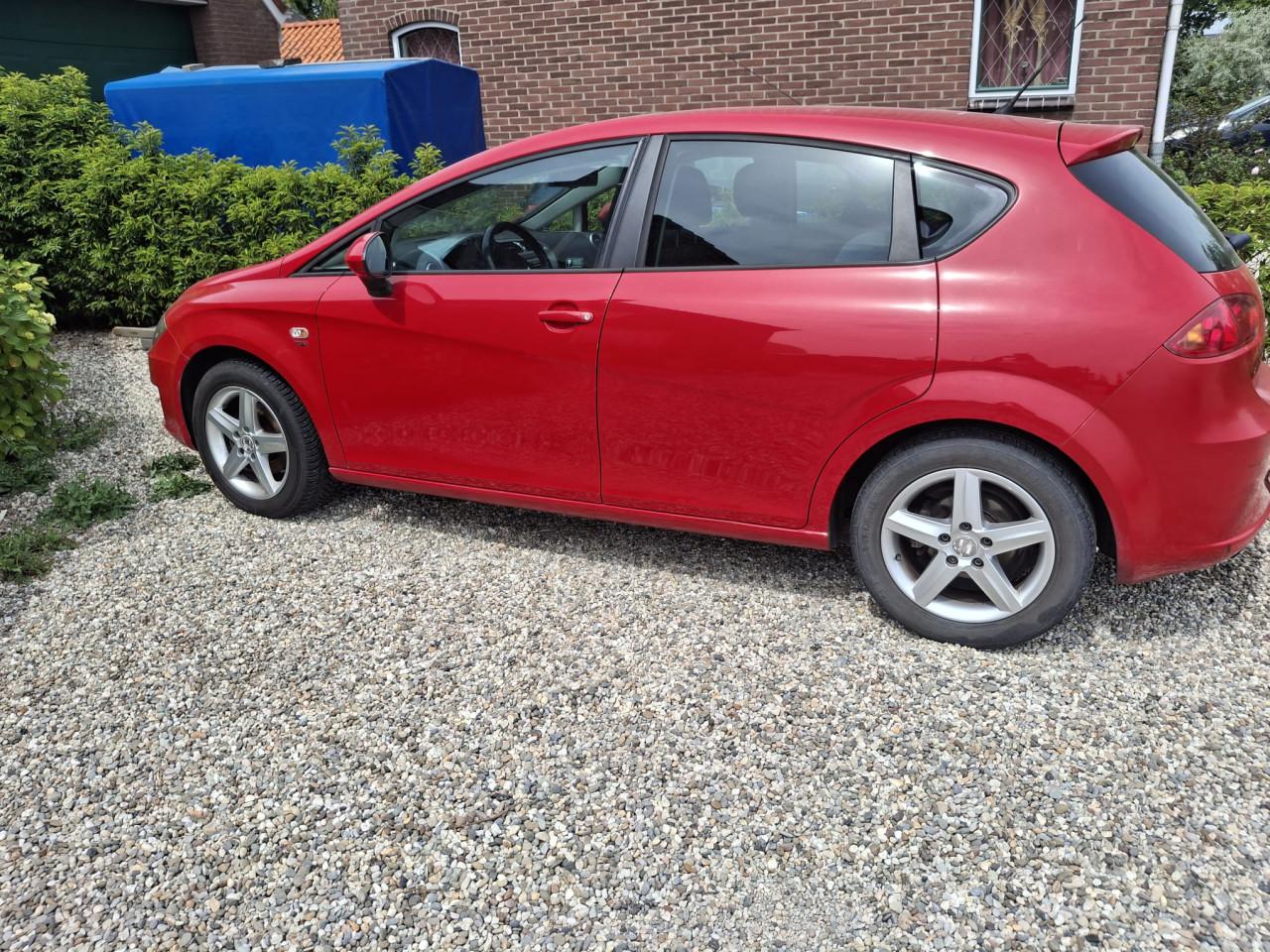 Nette Seat Leon BUSINESSLINE 2012 1.2 TSI rood