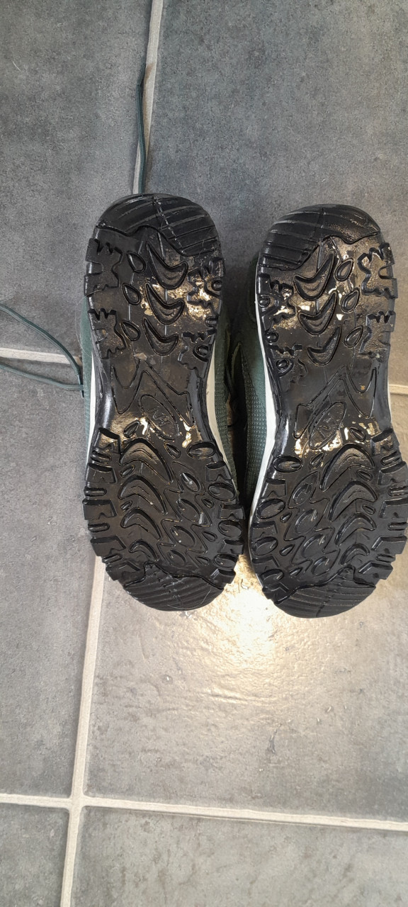 Lage dames wandelschoenen maat 38.