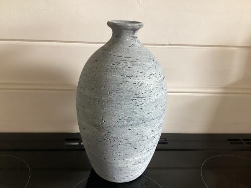 Decoratieve kruik vaas steen grijs