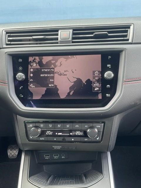 Seat Arona 1.5 tsi fr |trekhaak|camera|carplay|18 inch