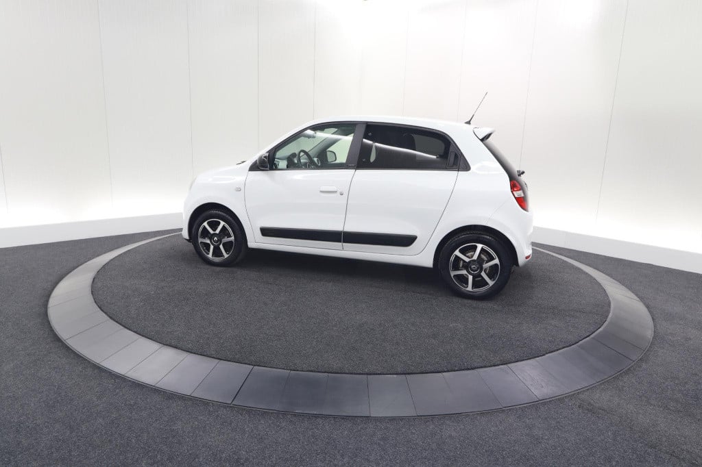 Renault Twingo sce limited | parkeersensoren | bluetooth | airco | 15 inch 