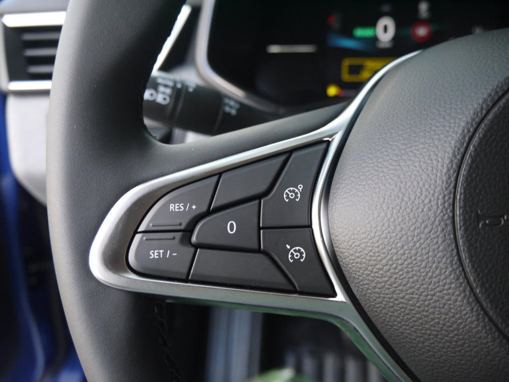 Mitsubishi Colt 1.6 hev intense
