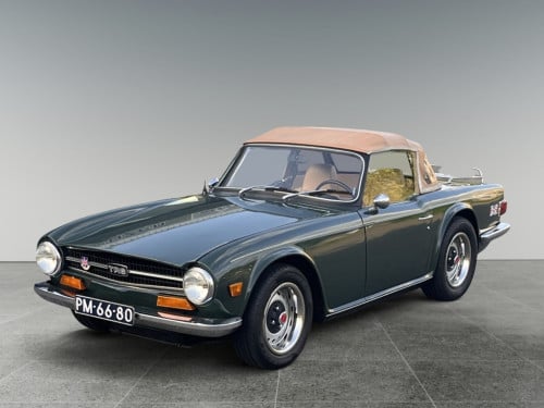 Triumph TR6 soft top