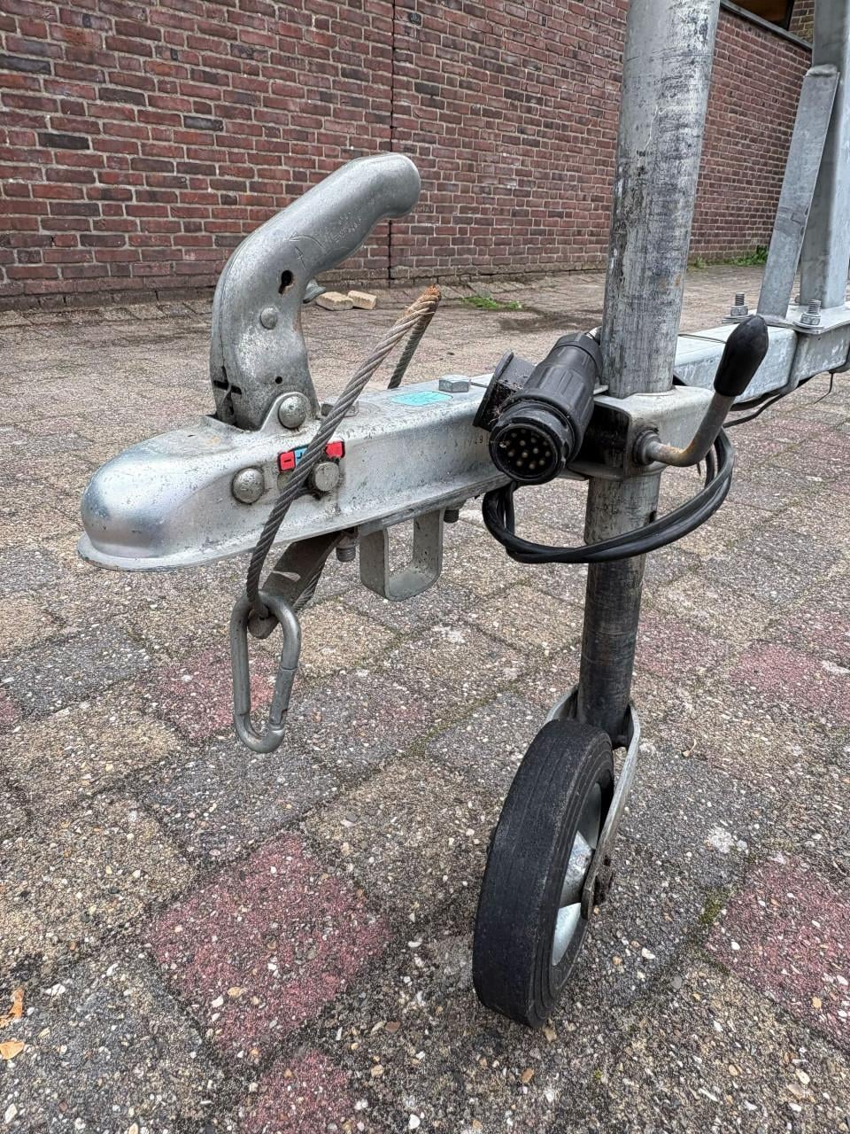 Kanteltrailer TTH 750 EASYROLLER COC met gratis Wayfarer zeilboot