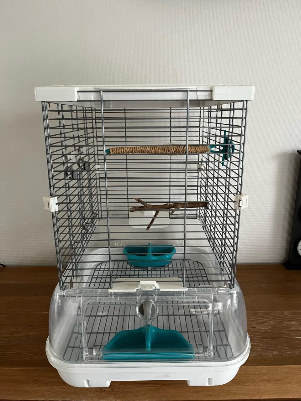 Zeer nette Vogelkooi Hagen Vision S 01