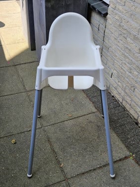 Kinderstoel demonteerbaar z.g.a.n