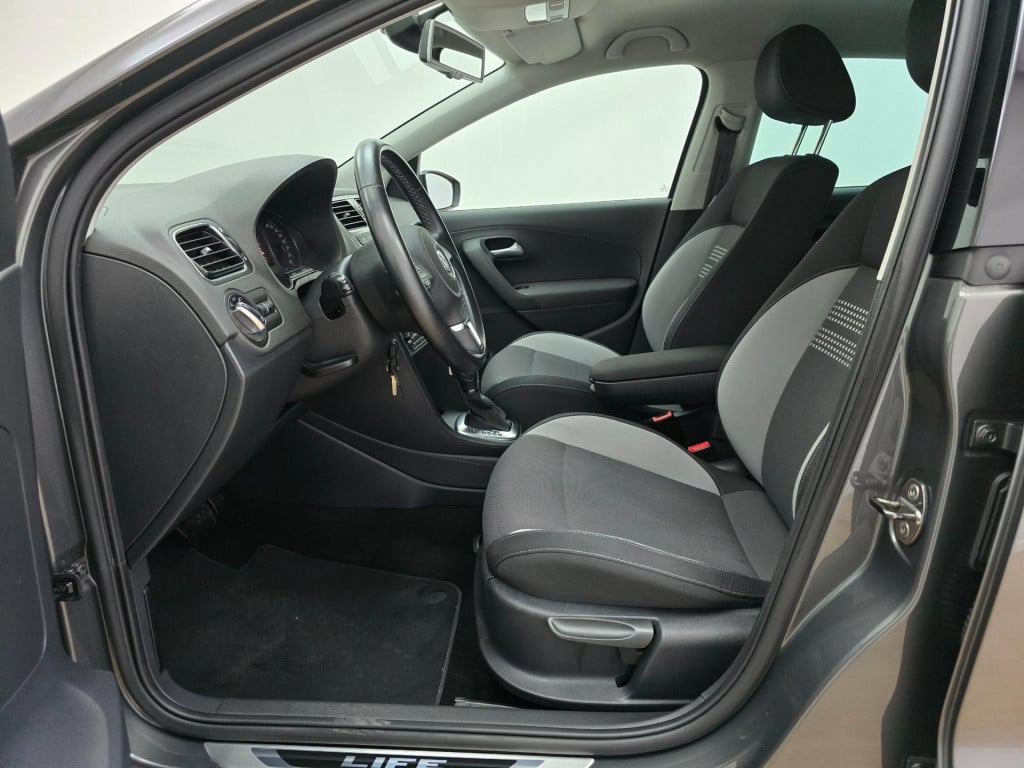Volkswagen Polo occasion 1.2 tsi highline automaat met sportieve look | cru