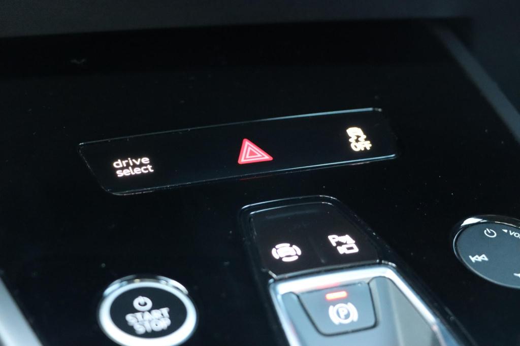 Audi Q4 Sportback E-tron 45 quattro advanced edition 82 kwh | soh 91,3% |