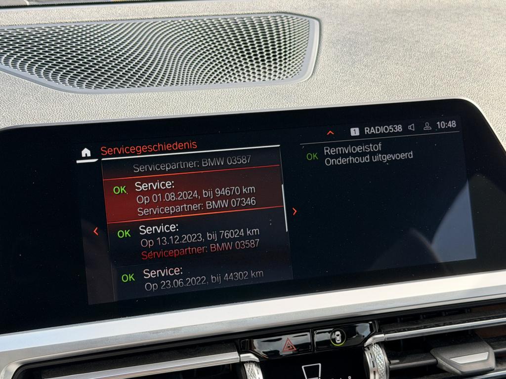 BMW 3-serie 320i m-sport | cruise | m zetels | apple carplay | navi | sfeer