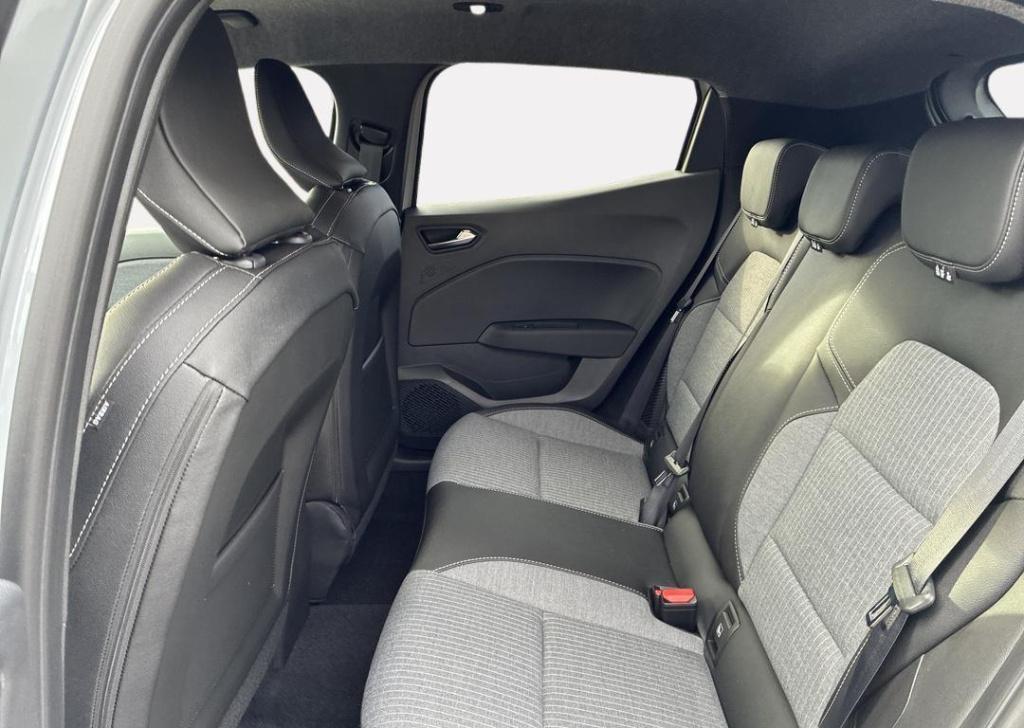 Renault Clio 1.6 e-tech full hybrid 145 techno - 5 jaar garantie / pack loo