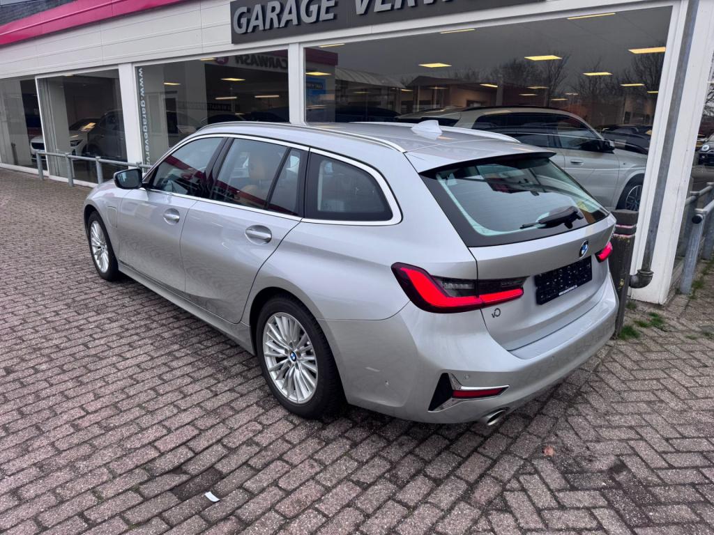 BMW 3-serie touring 330e high executive