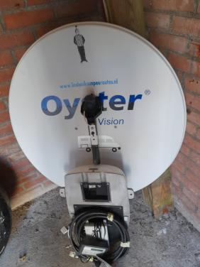 Oyster automatische schotel 85 cm prima staat compleet