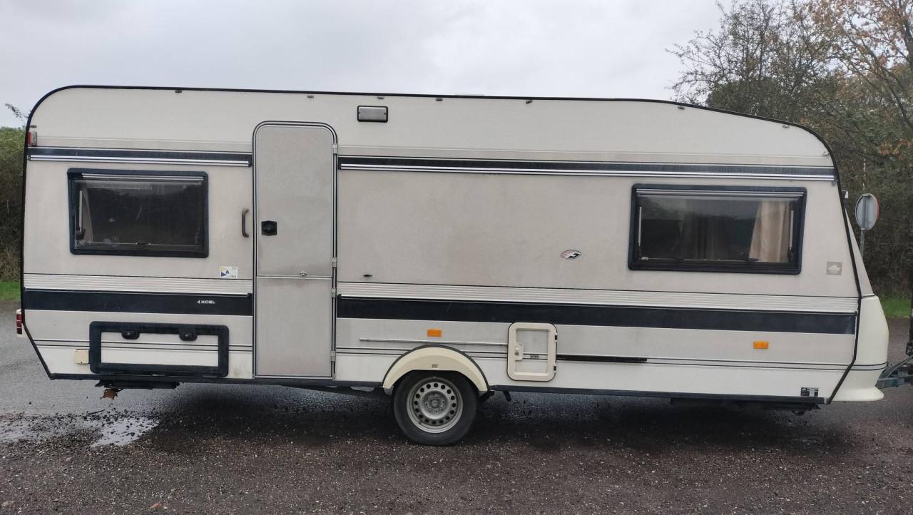 Hobby 495 enkele bedden