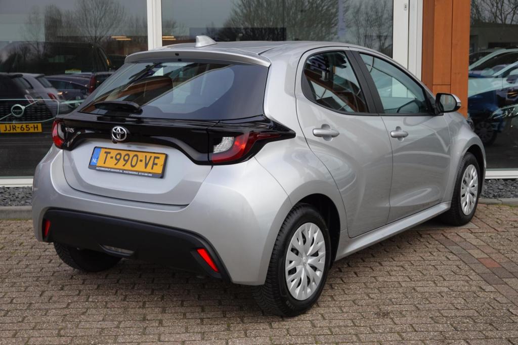 Toyota Yaris 1.5 vvt-i active